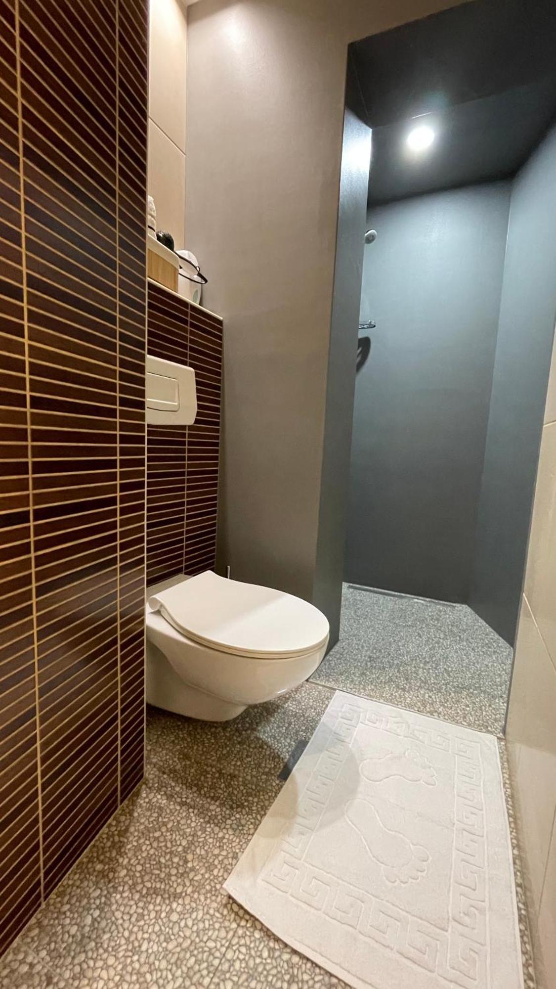 Tim Apartment Sarajevo With Private Parking Bagian luar foto