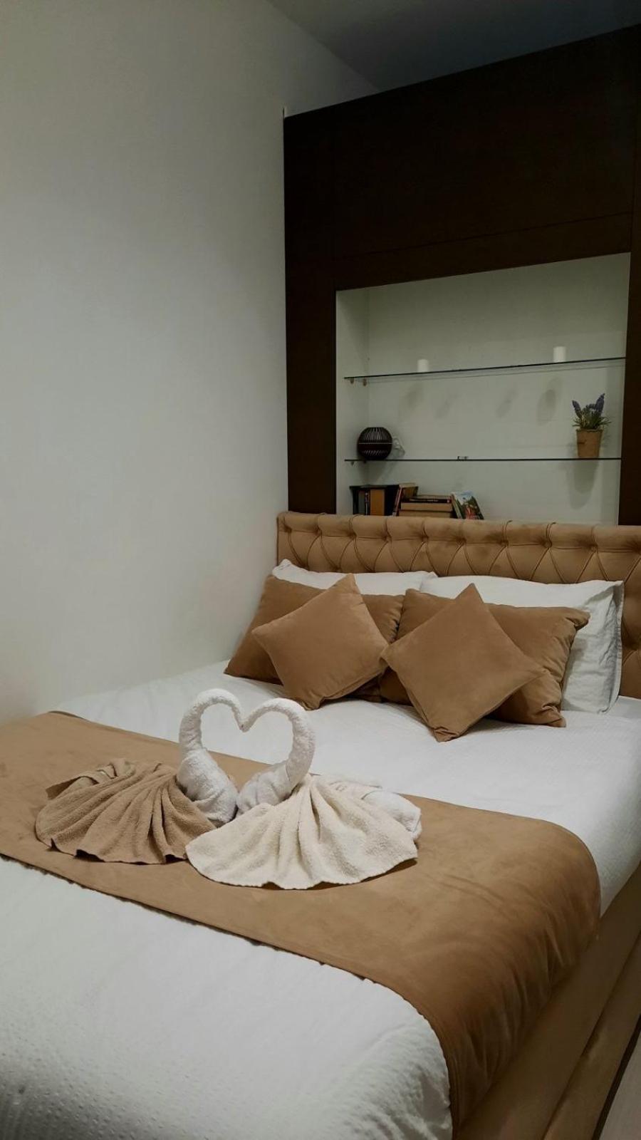 Tim Apartment Sarajevo With Private Parking Bagian luar foto